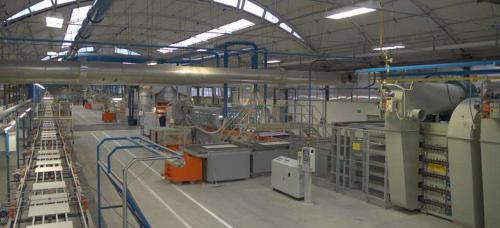 大型陶瓷企業(yè)應用復盛超高效齒輪傳動空壓機